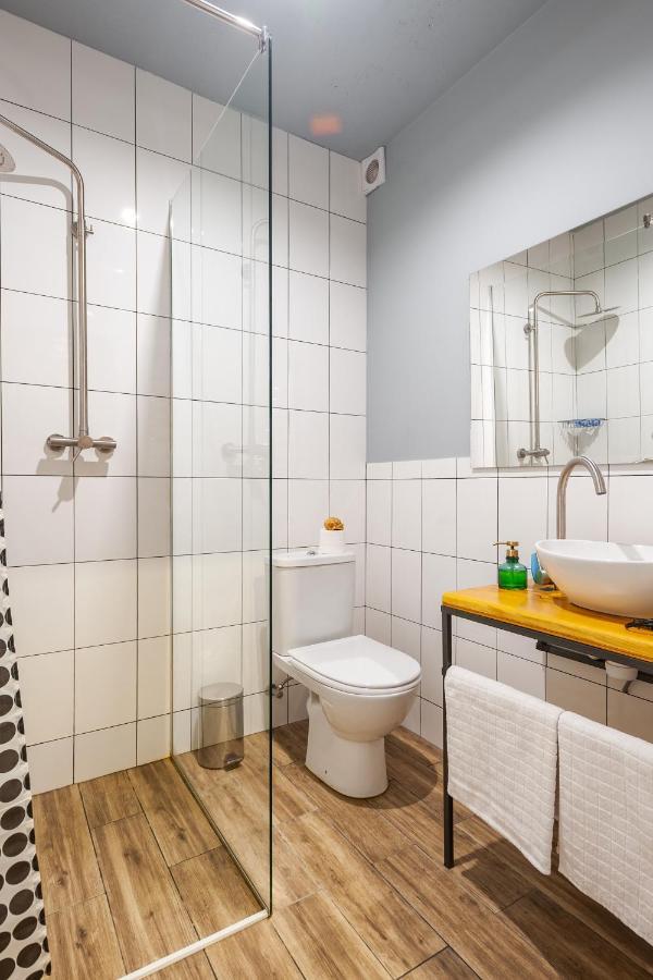 Like Home On In Івано-Франківськ Екстер'єр фото